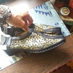 Pikolinos leather low heel mules